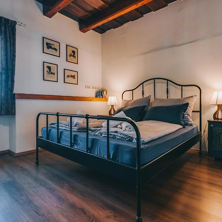 Feher Barany Apartment Szigliget Kültér fotó