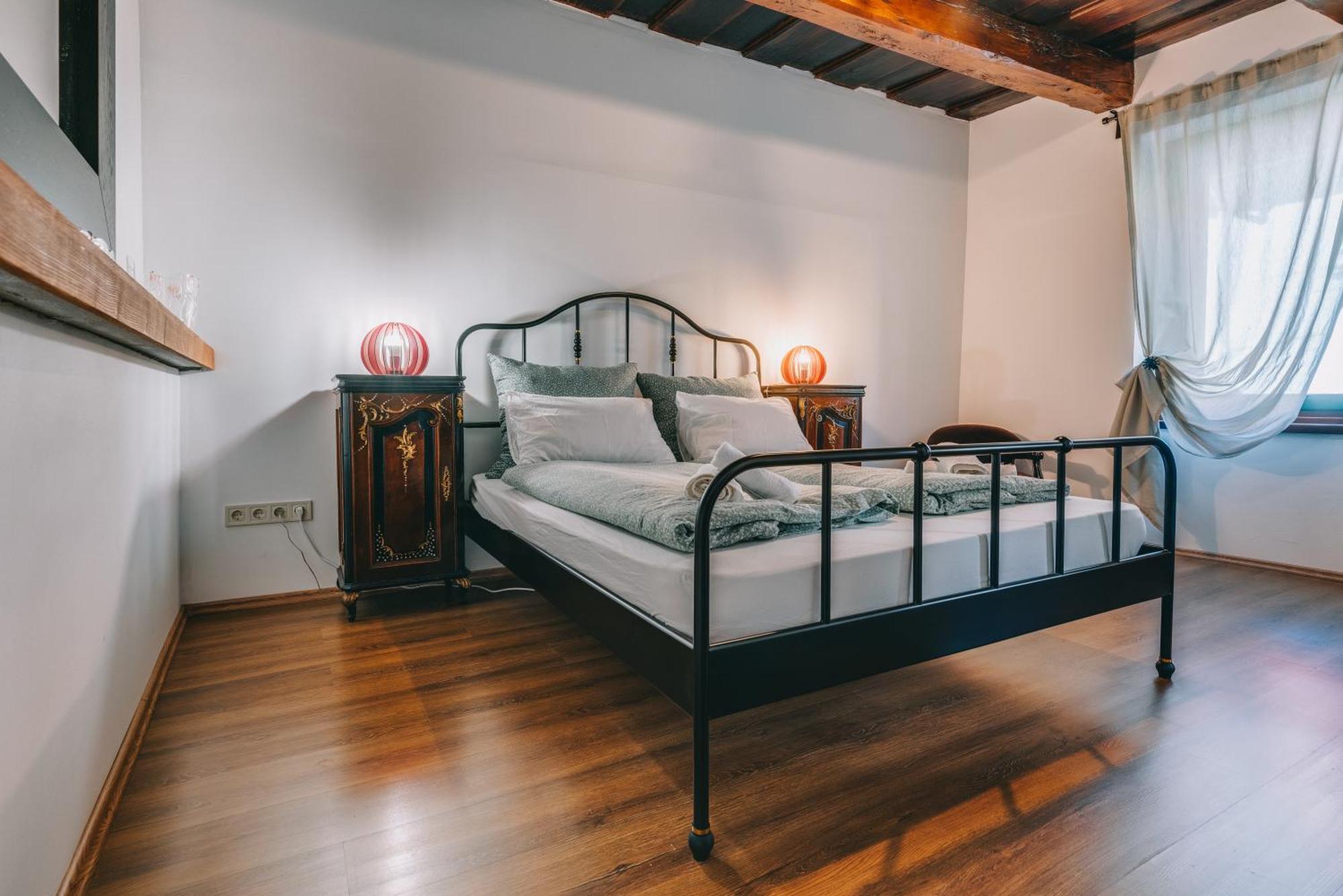 Feher Barany Apartment Szigliget Kültér fotó