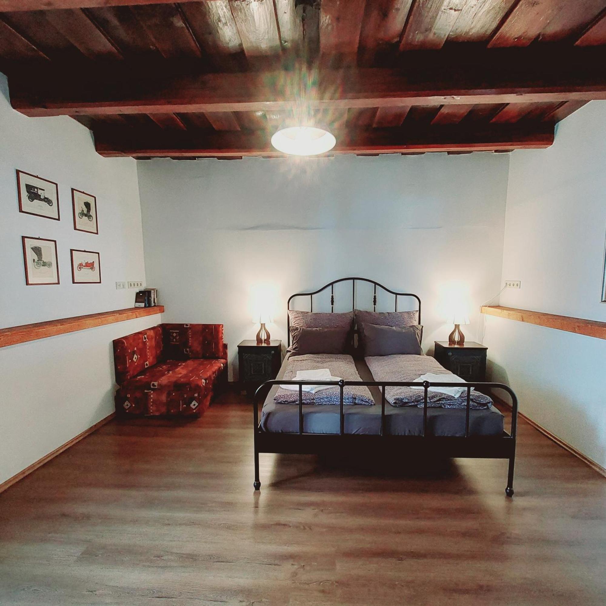 Feher Barany Apartment Szigliget Szoba fotó